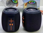 HM802 BLUETOOTH SPEAKER - Image 2